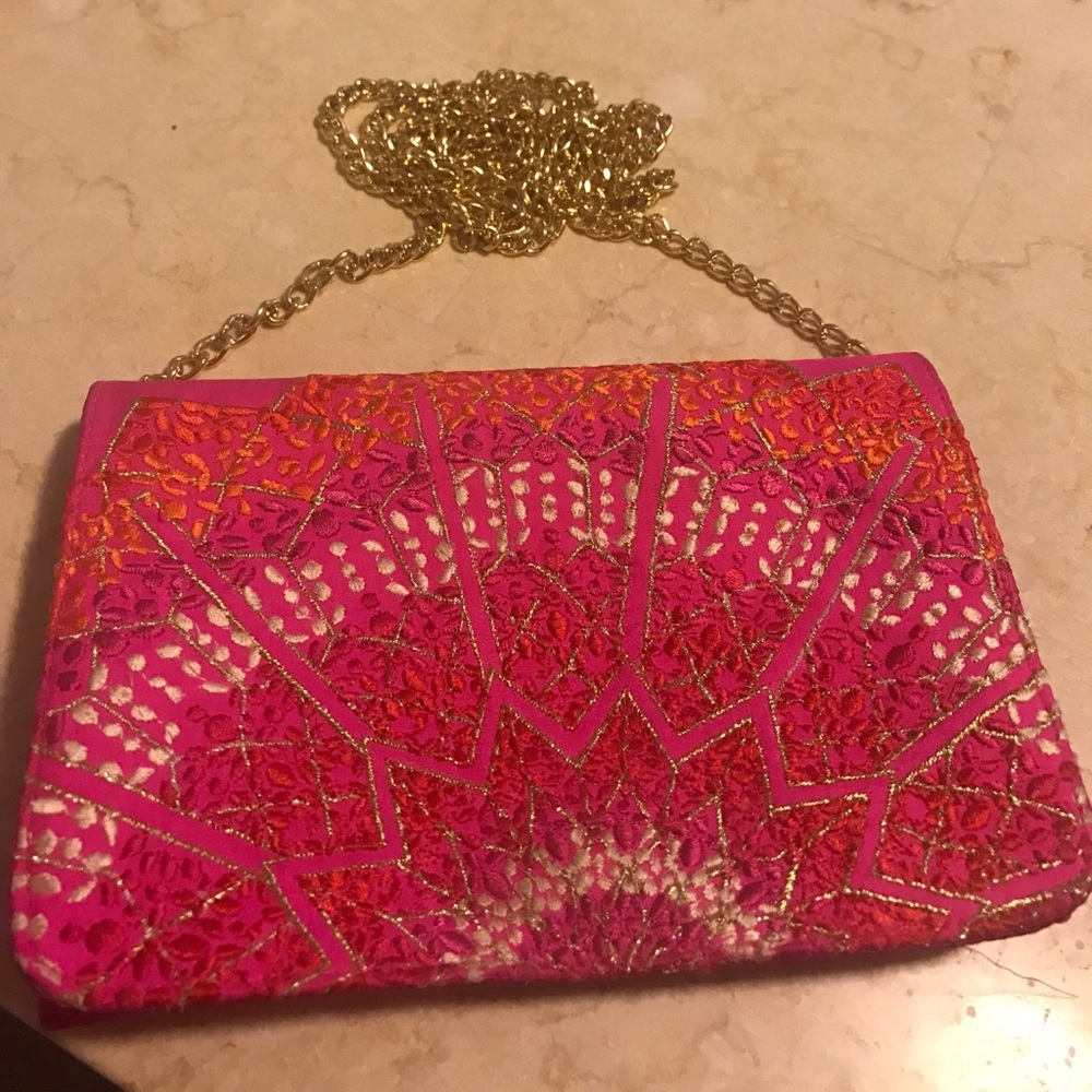 Francesca's embroidered crossbody