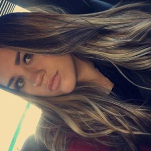 Meet your Posher, Cora