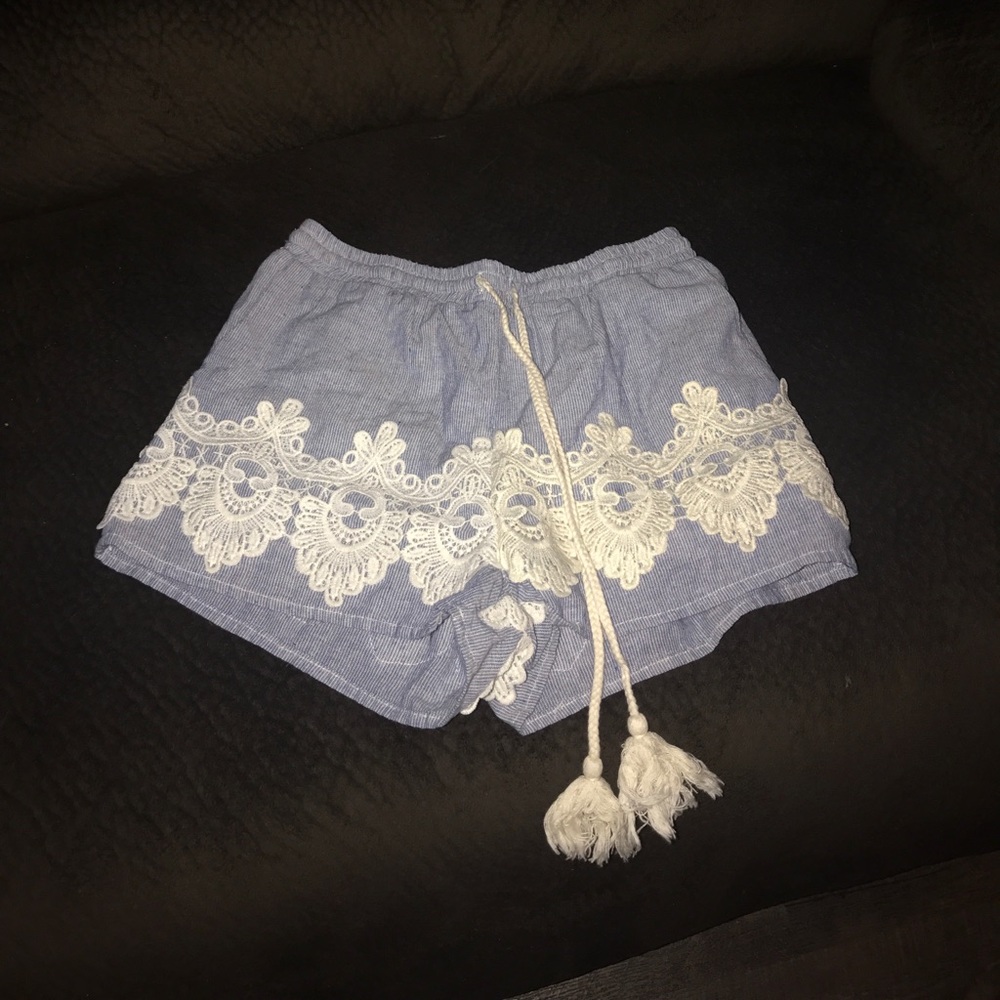 cute lace shorts!