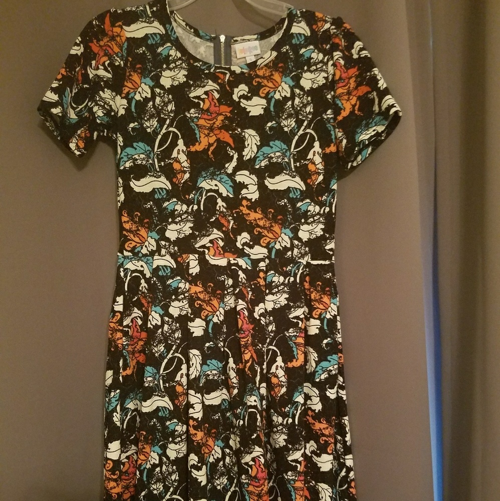 Lularoe amelia