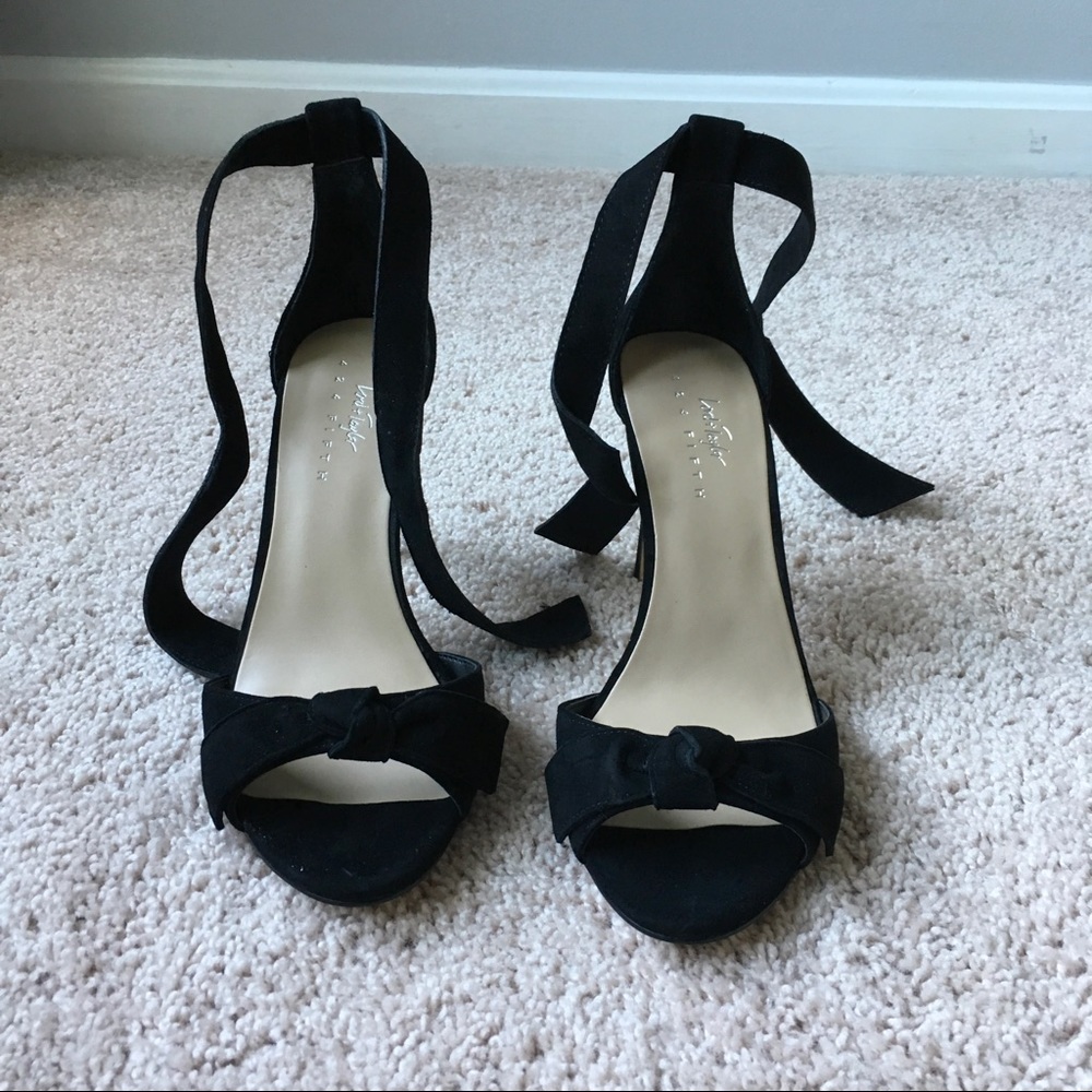 SALE!! 424 Fifth Suede Heels