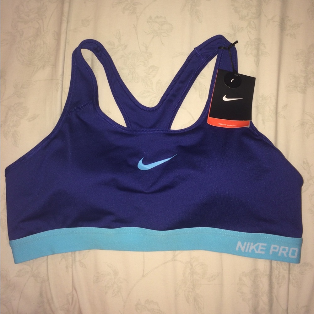 Nike Pro sports bra