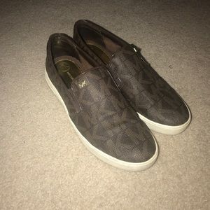 MICHAEL KORS SLIP ON SNEAKERS MICHAEL KORS SLIP ON SNEAKERS