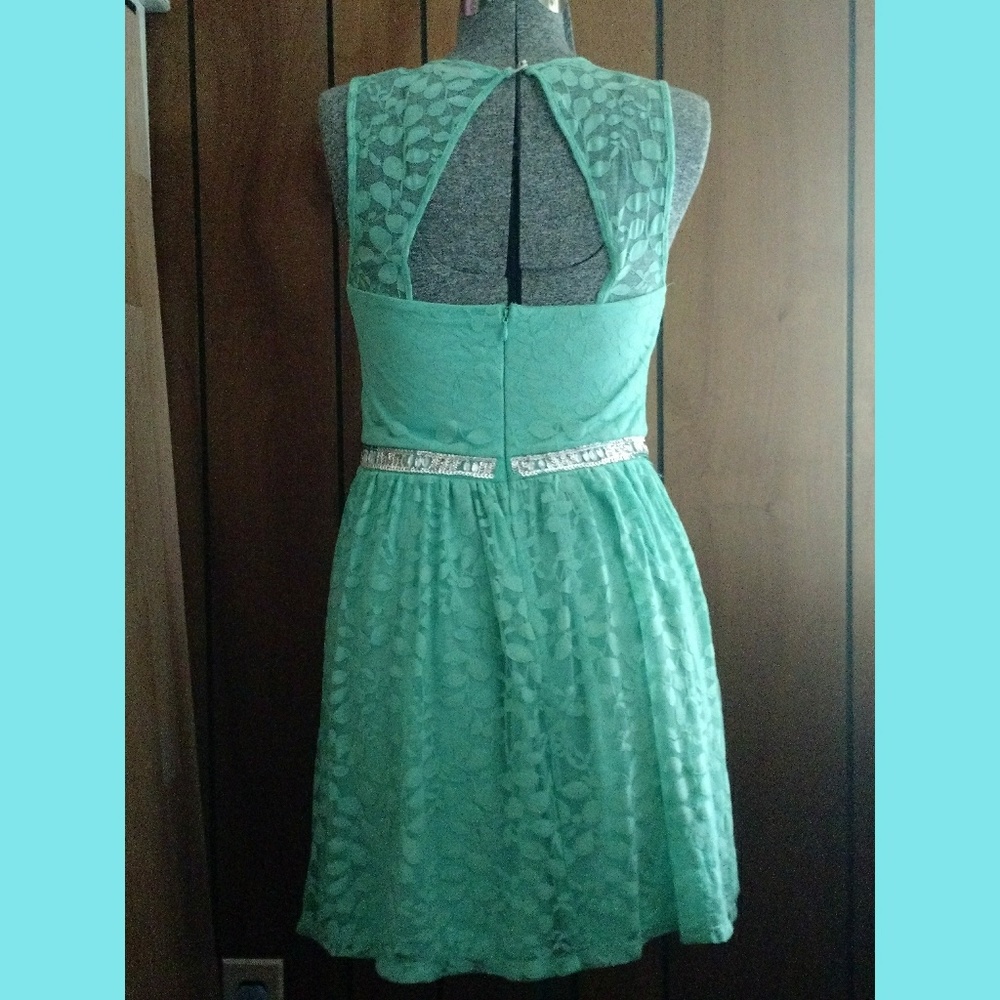Mint Green Candie's Dress - Picture 2 of 6