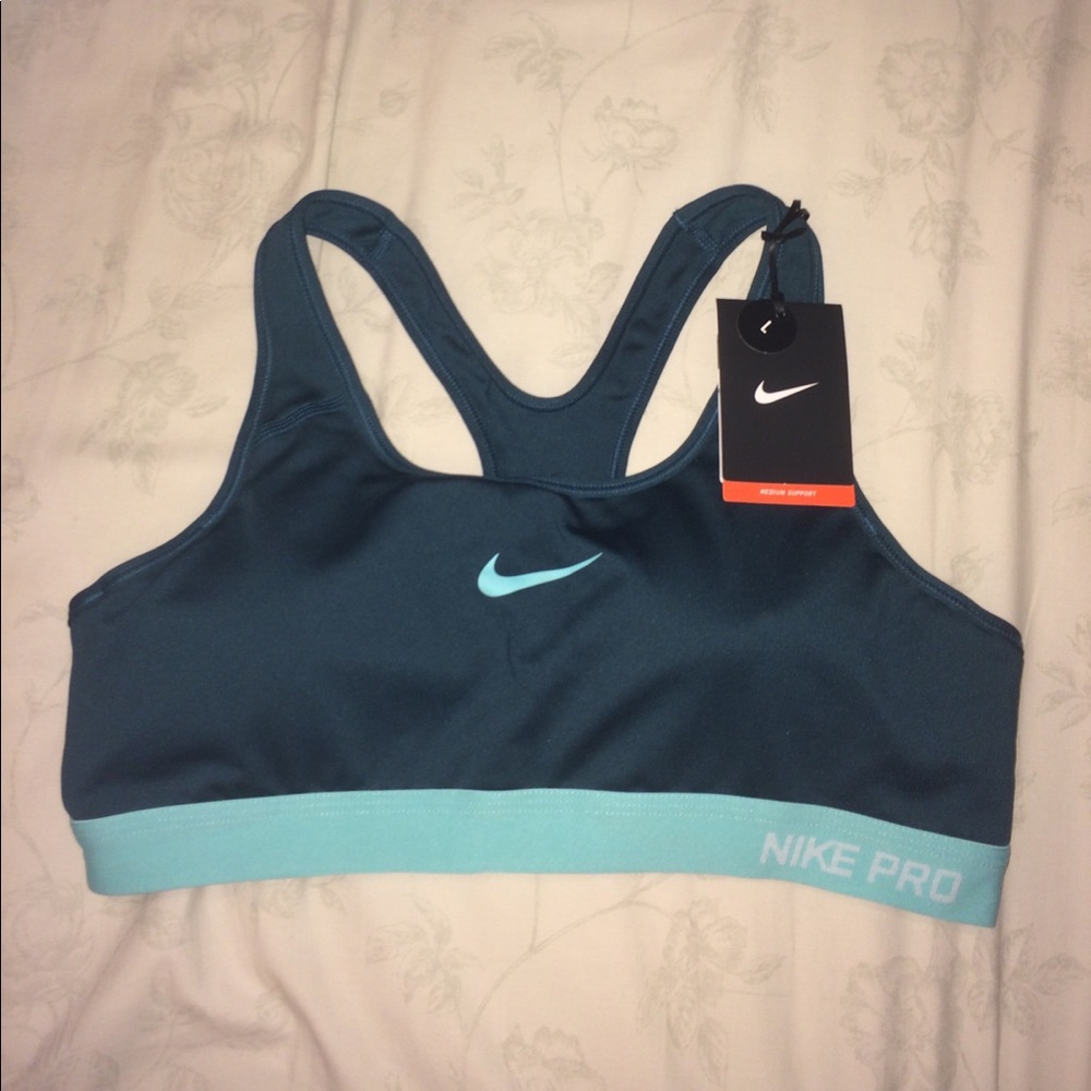 Nike Pro sports bra