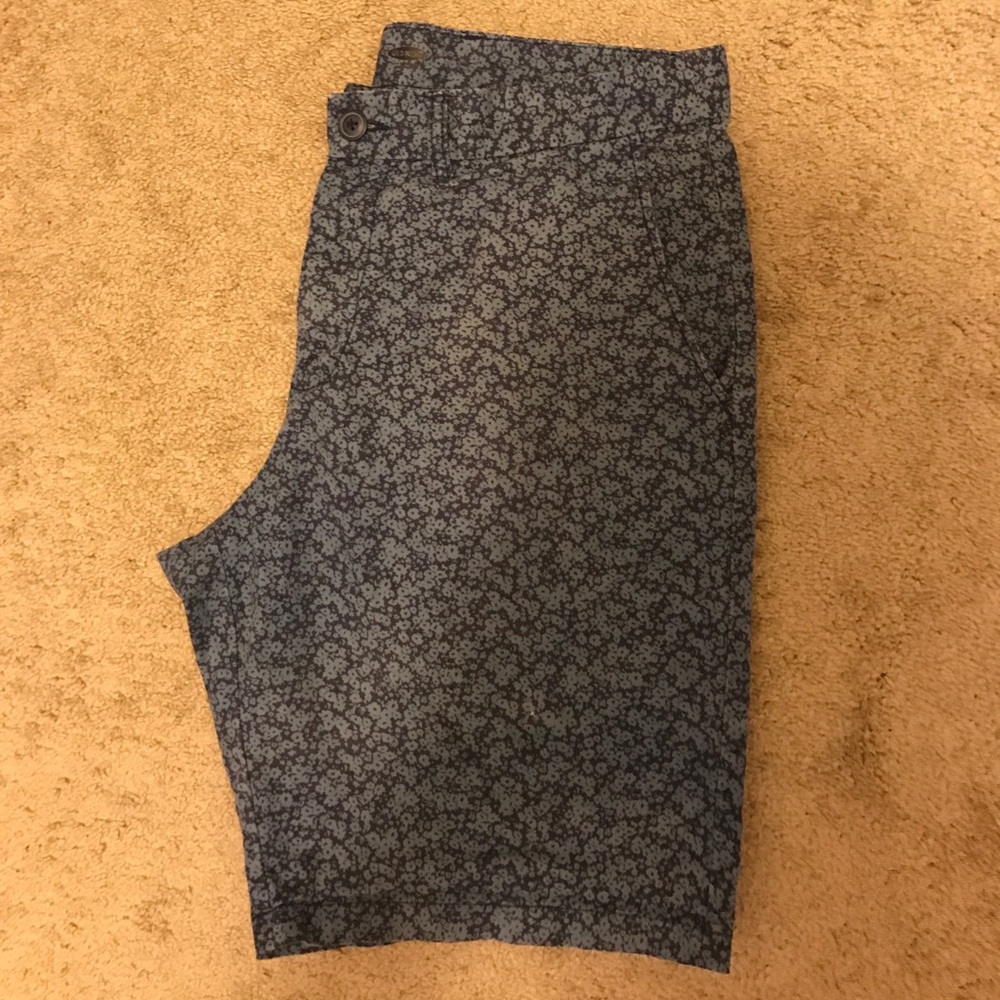 Old Navy Floral Patterned Shorts