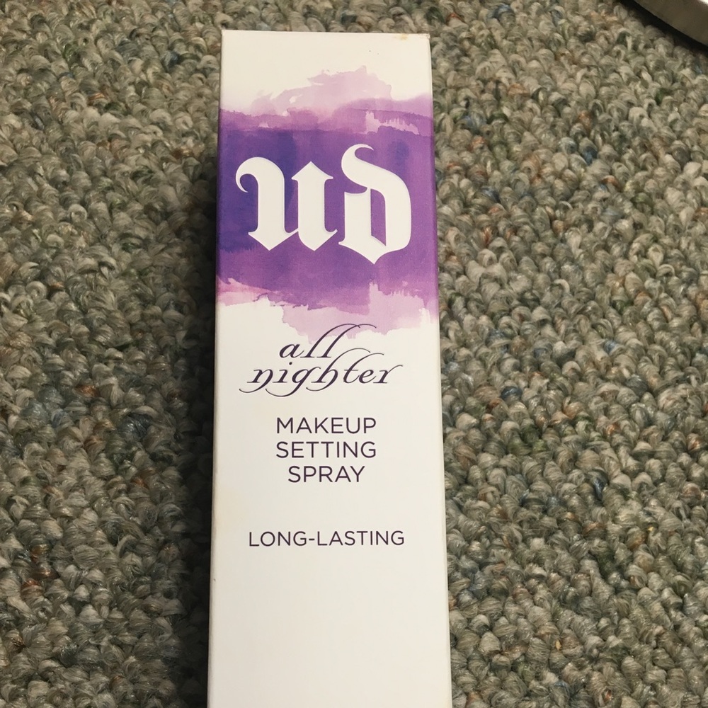 Urban Decay all nighter setting spray