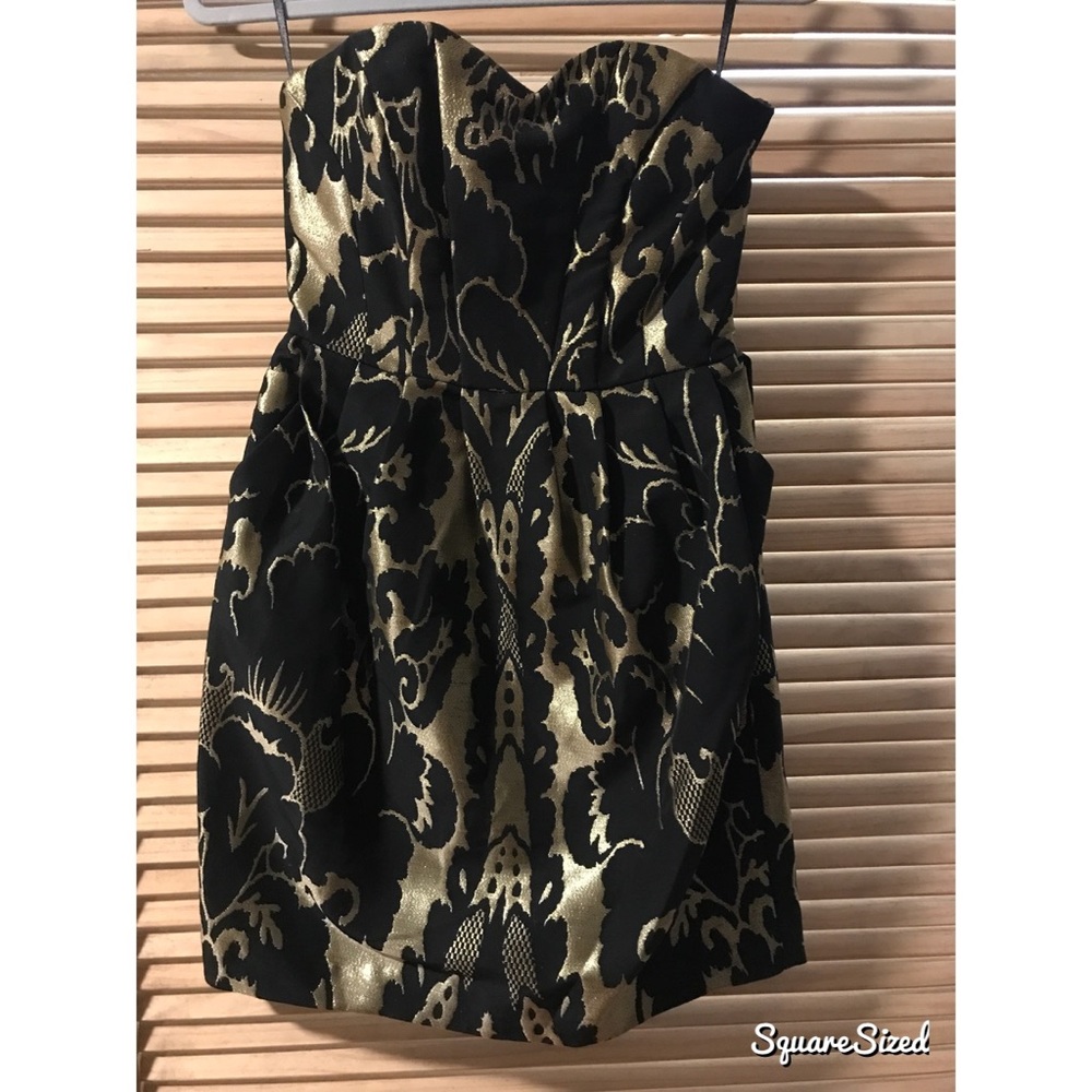 H&M cocktail dress with pockets