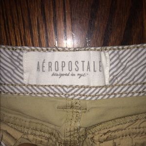 Tan Aéropostale shorts