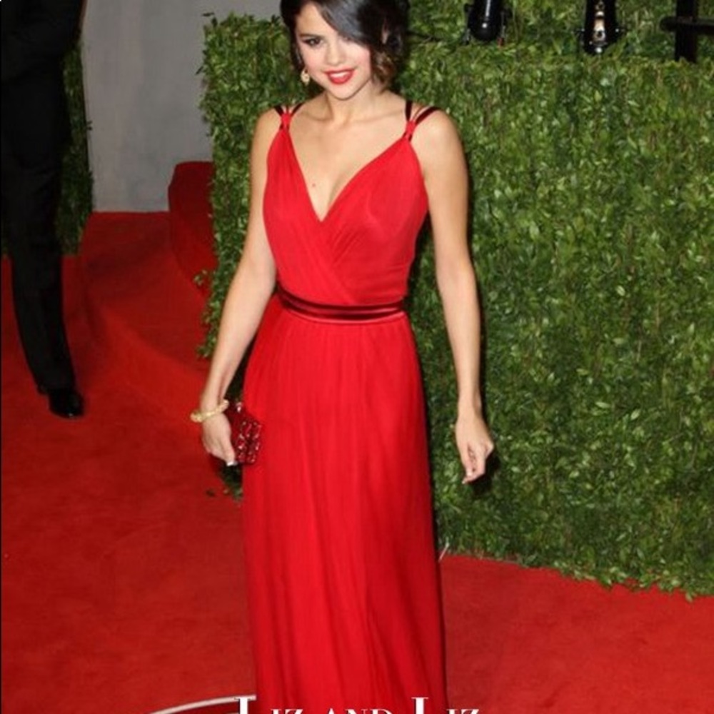 Selena Gomez red dress