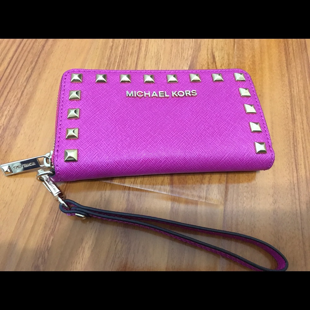 Michael Kors Wristlet
