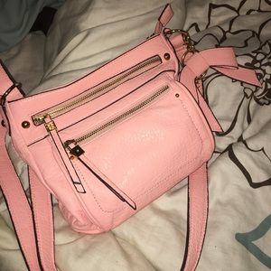 Jessica Simpson crossbody