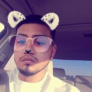 Meet your Posher, Cesar