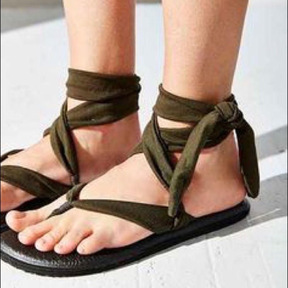 Sanuk wrap sandals (cloth upper)