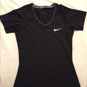 black short sleeve workout top