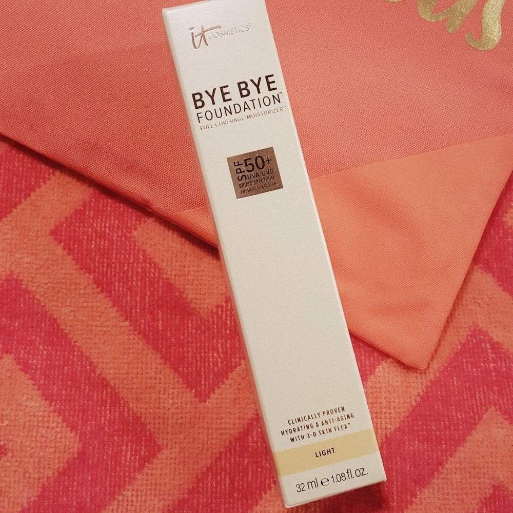 🚫 SOLD 🚫 It Cosmetics Bye Bye Foundation