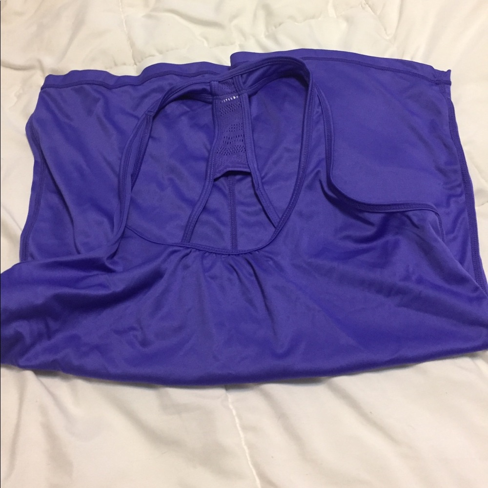 Workout tank bundle - Picture 4 of 4