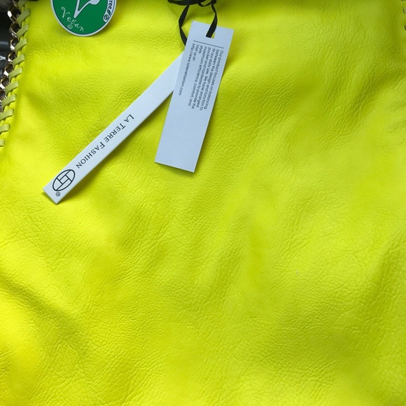 SOLD - Edged Chainlink Neon Yellow Shoulder Bag - Picture 4 of 4