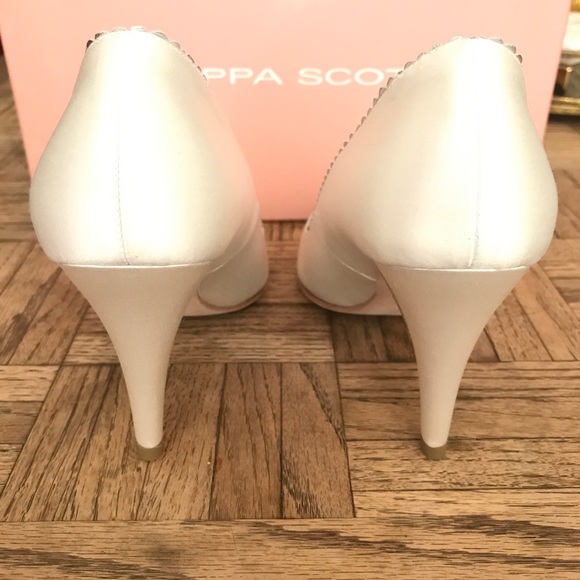 Filippa Scott London satin open toed pumps - Picture 2 of 4