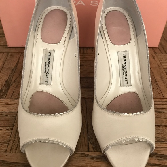 Filippa Scott London satin open toed pumps - Picture 3 of 4