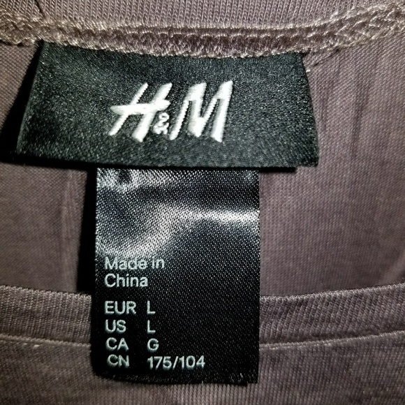 H&M ruffle top size Large - Picture 2 of 7