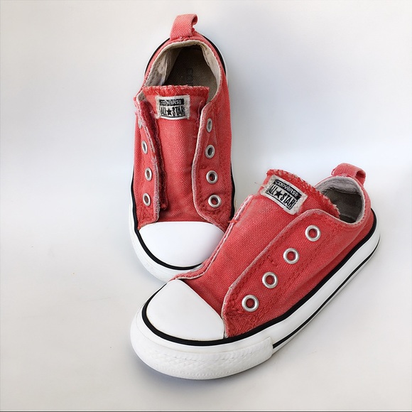 red toddler converse velcro
