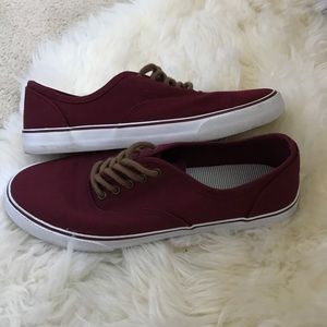 Women's Layla Canvas Sneakers Size 8, Mossimo