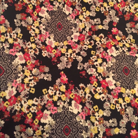 Fun and flirty dress! - Picture 4 of 4