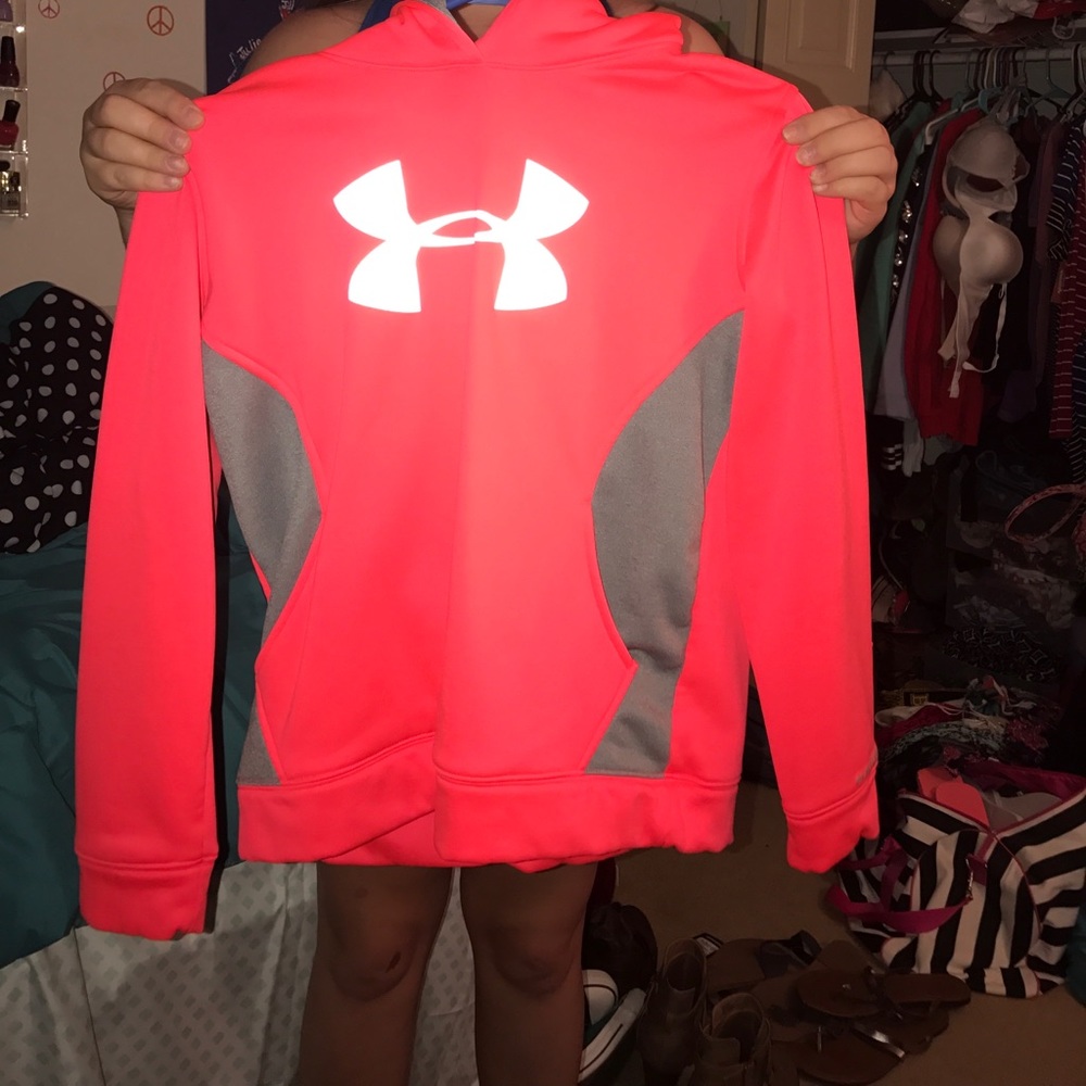 Under Armour Sweatshirt