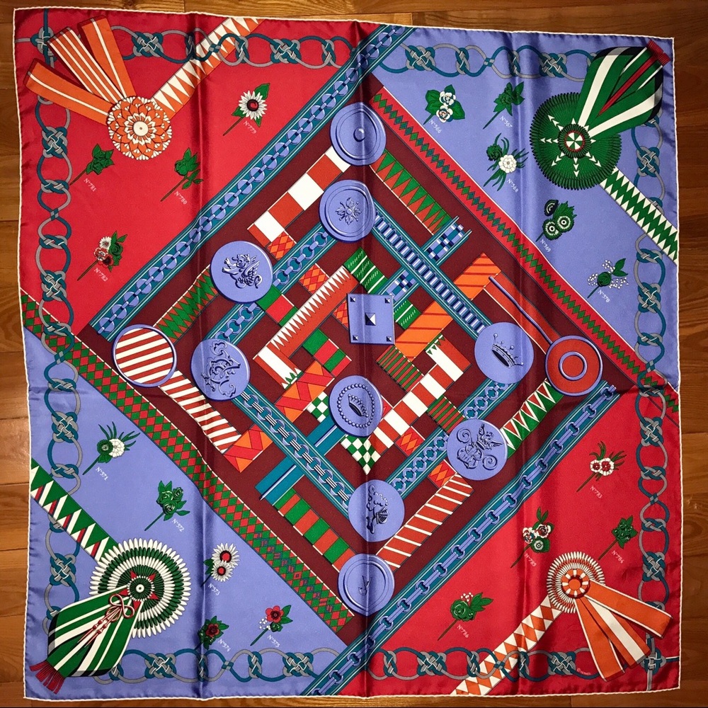 Sold🎗Hermes 36"x36"scarf