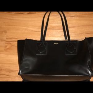 • Anne Klein Purse •