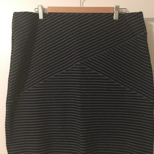 JJill knit skirt with stripes for slimming effect