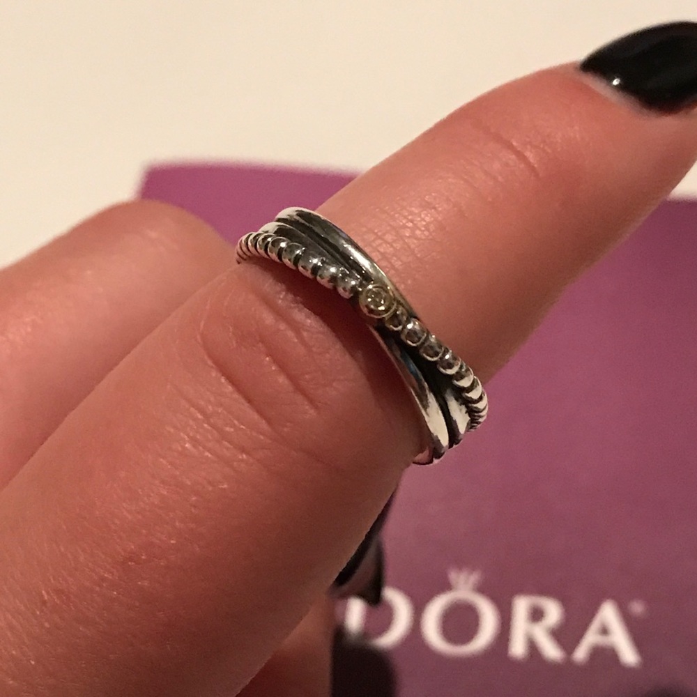 Pandora Rising Star ring. SIZE 56 = 71/2