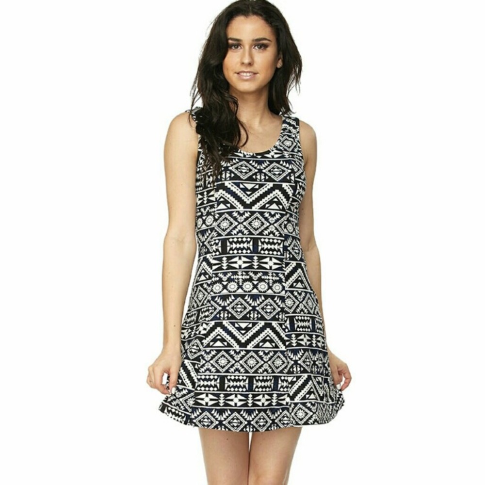 ✨Last one✨Aztec print dress