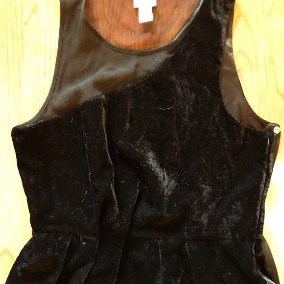 Holly Golightly Breakfast at Tiffany's black dress - Picture 5 of 8