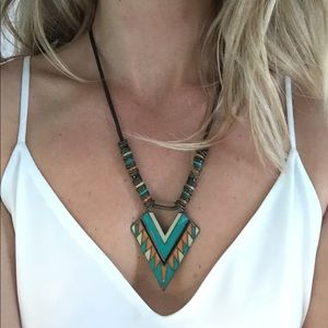 Statement necklace