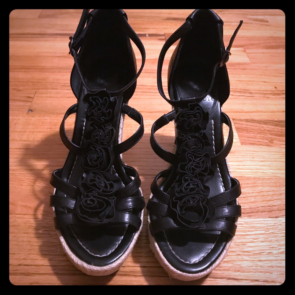 Vince Camuto Black Leather Espadrille Rosettes