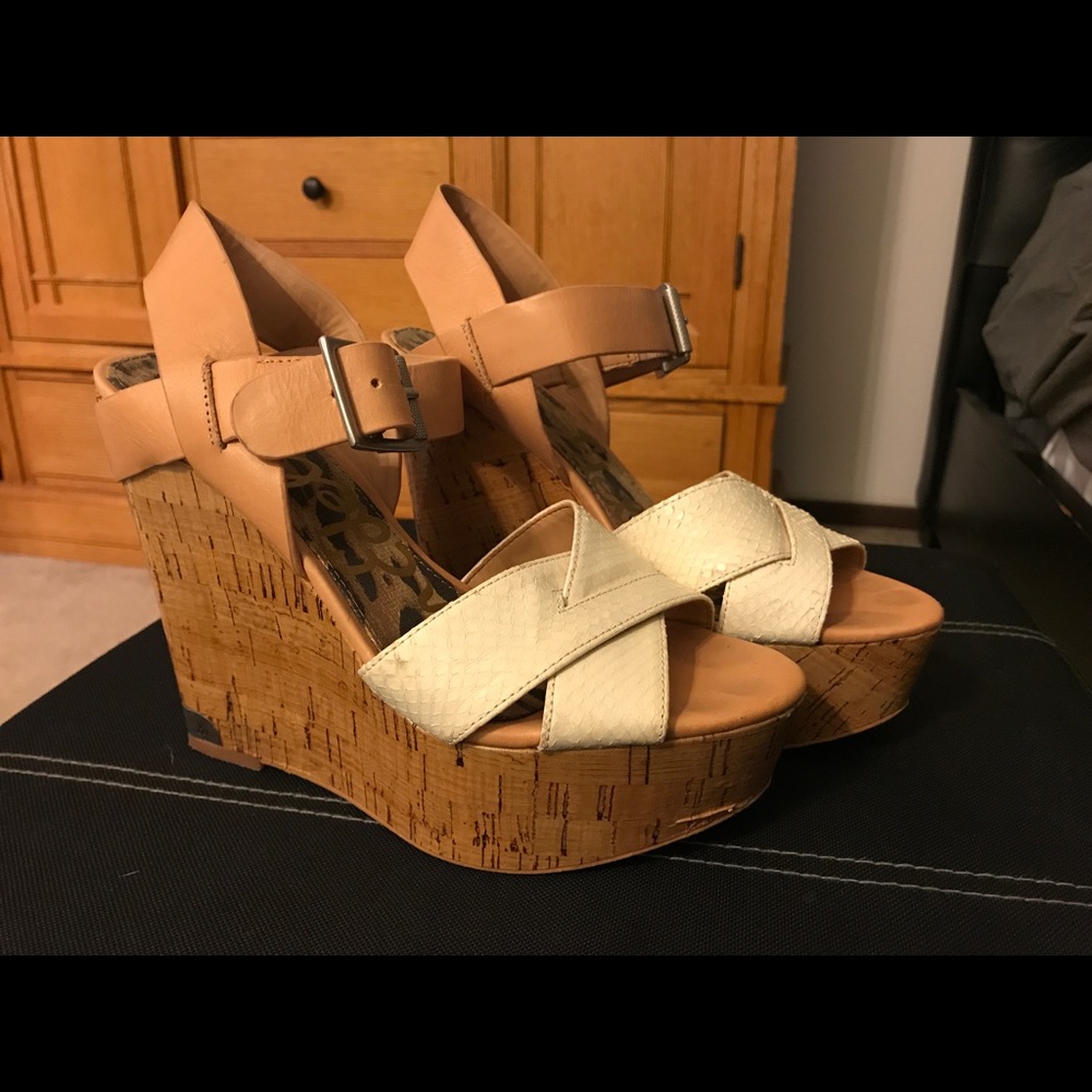 Sam Edelman wedge