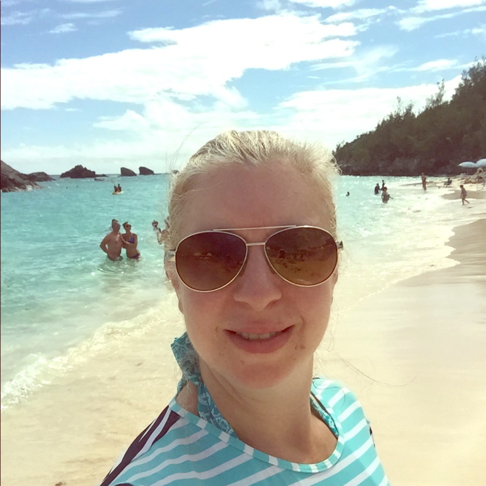 Meet your Posher, Lisa