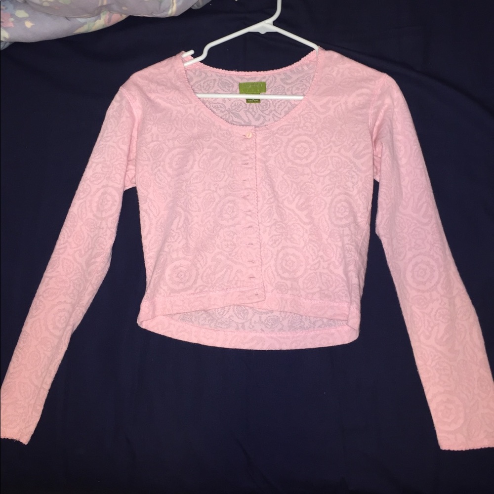 Pink crop top with flower imprints