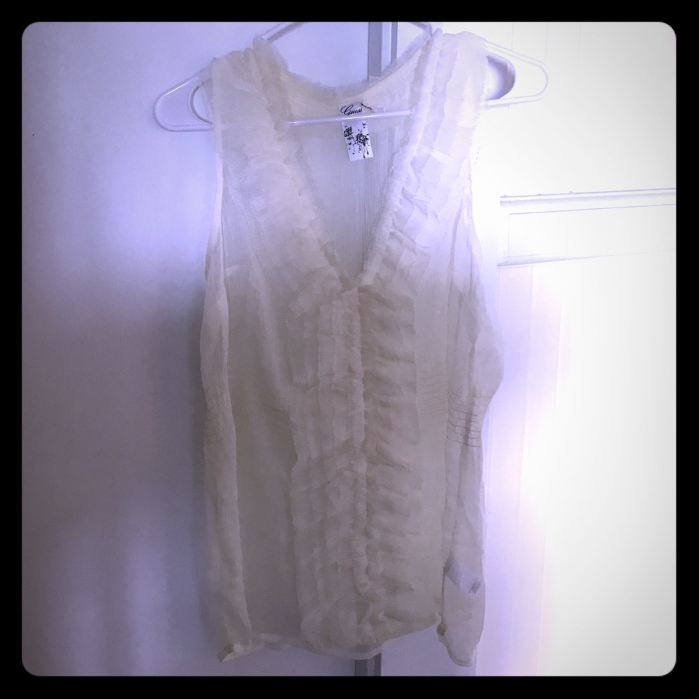 🌺NWOT! Brand:Guess/Size:L/Color:Antique White Top