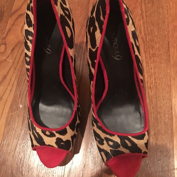 Boutique 9 leopard print and red shade shoes. - Picture 4 of 5