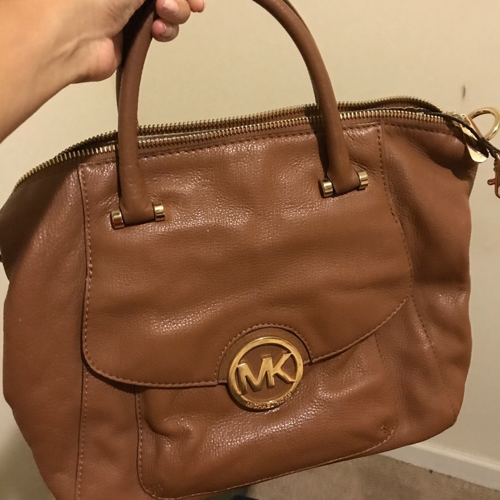 NEW PRICE: MICHAEL KORS BEDFORD HANDBAG