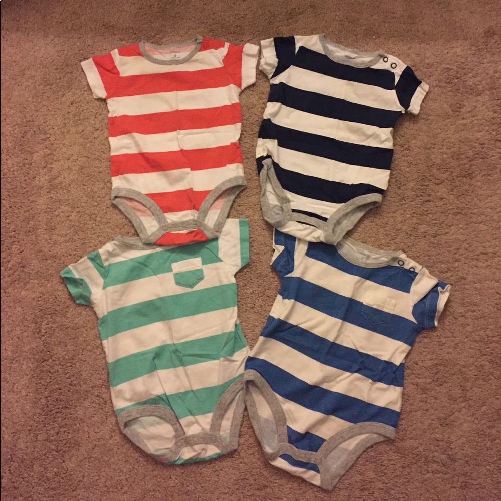 ❌SOLD❌Carters Onesie Bundle