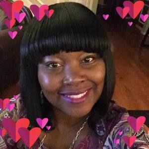 Meet your Posher, Yolanda