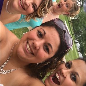 Meet your Posher, Nicole