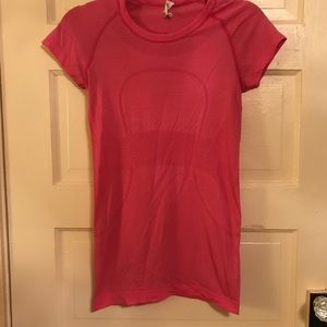 Lululemon Swiftly Tech Short Sleeve Crew (Size 4)
