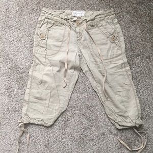 Aeropostale Linen, Cargo Capri Pants - Size 3/4