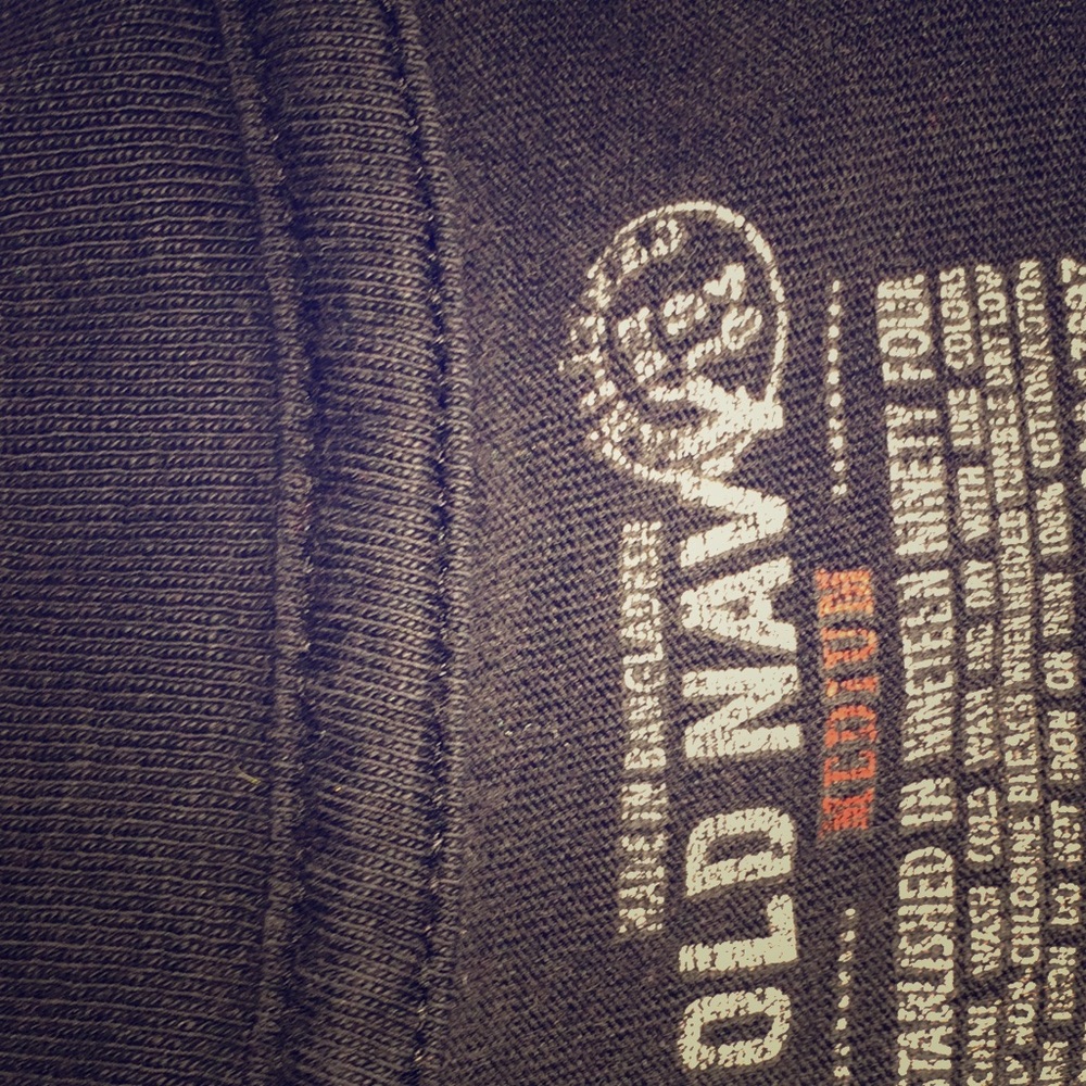 Old navy black t shirt.