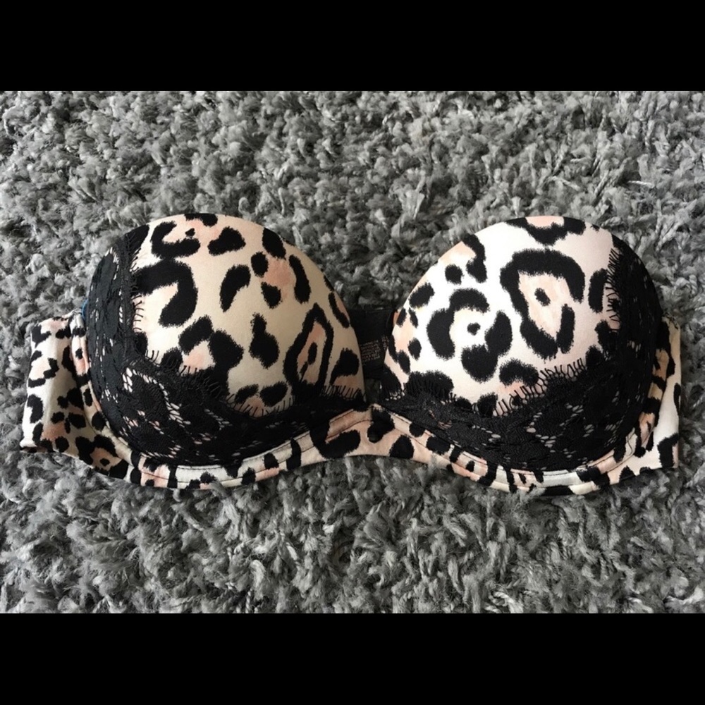 Victoria Secret Bra 32B